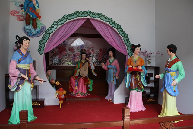 มองโกเลีย, หวังเจาจวิน, เจงกิสข่าน, ถ้ำมอเกา, ถ้ำหลงเหมิน, ถ้ำหยุนกัง, อาจารย์แอน